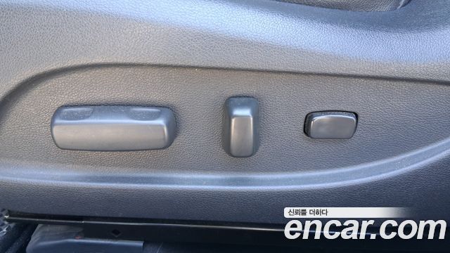 Hyundai Sonata 2012 — photo 16