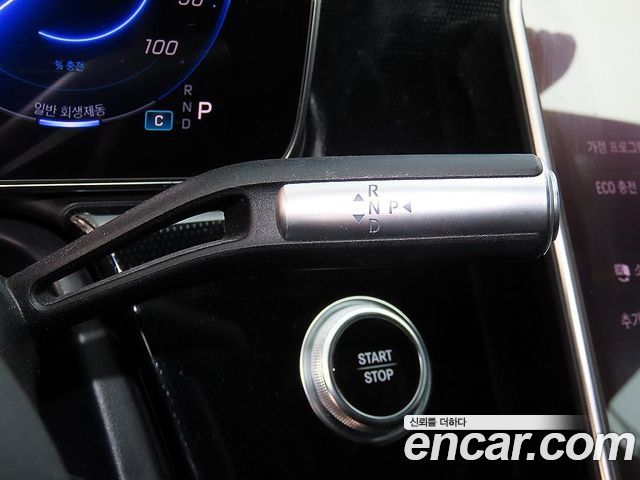 Mercedes-Benz EQS 2022 — photo 11