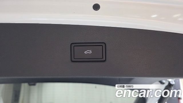 Volkswagen Tiguan 2022 — photo 23