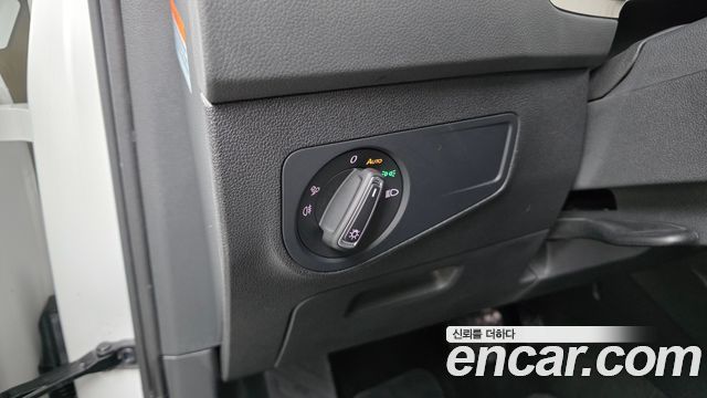 Volkswagen Tiguan 2022 — photo 27