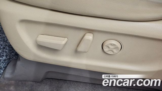Kia Canival 2016 — photo 24