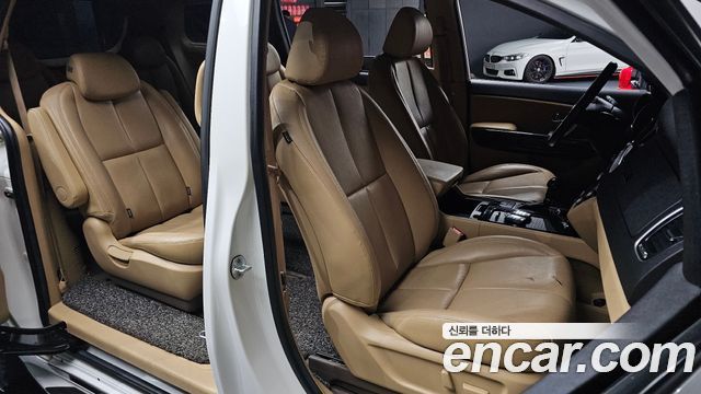 Kia Canival 2016 — photo 16