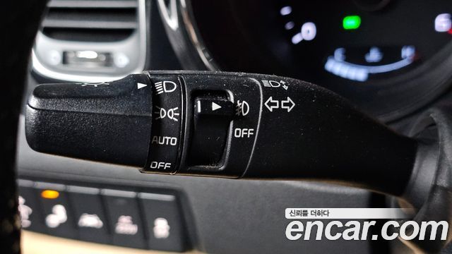 Kia Canival 2016 — photo 29