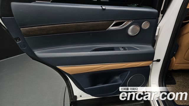 Genesis GV80 2022 — photo 15