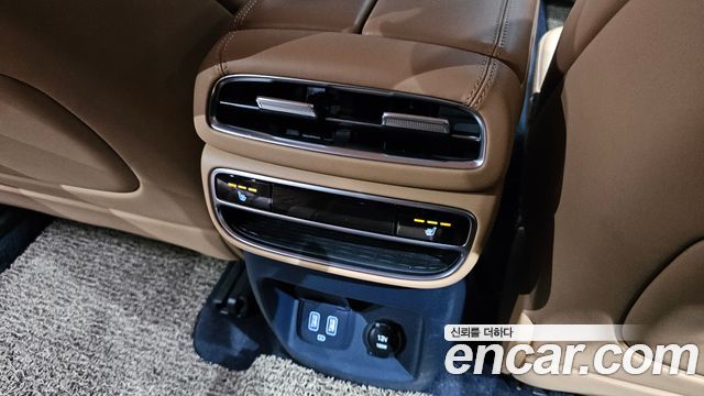 Genesis GV80 2022 — photo 27