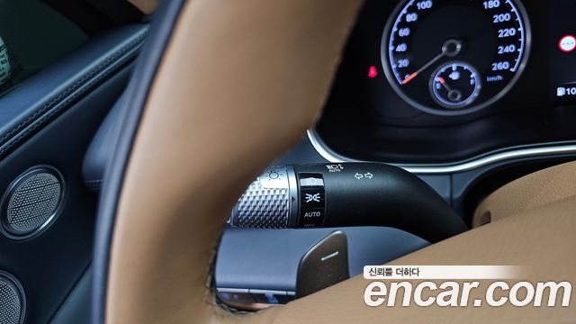 Genesis GV80 2022 — photo 32