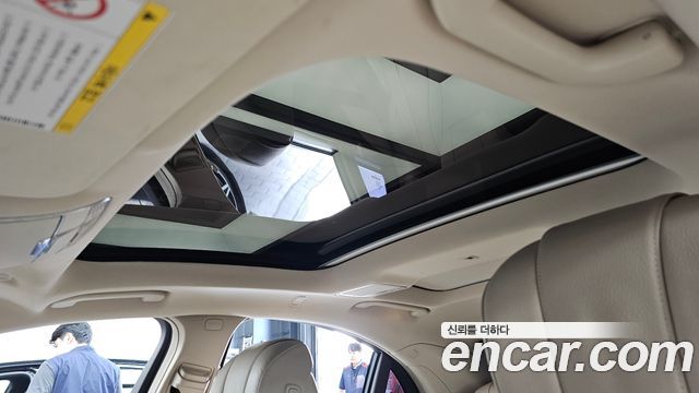 Mercedes-Benz S-Class 2016 — photo 18