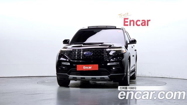 Ford Explorer 2022 — photo 3
