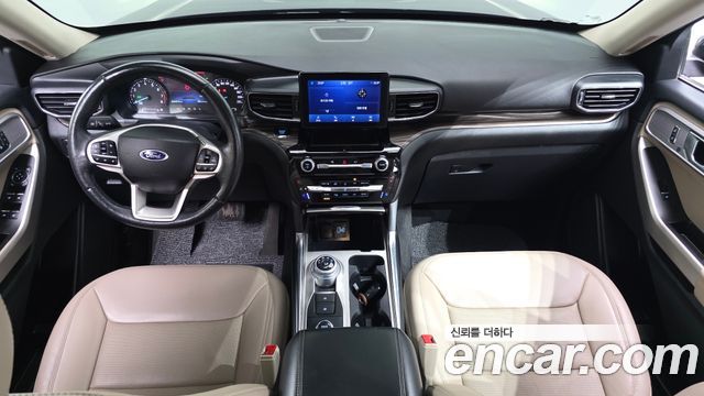 Ford Explorer 2022 — photo 7