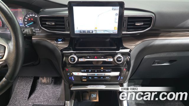 Ford Explorer 2022 — photo 14