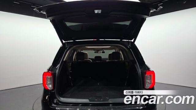 Ford Explorer 2022 — photo 20