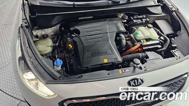 Kia Niro 2017 — photo 5