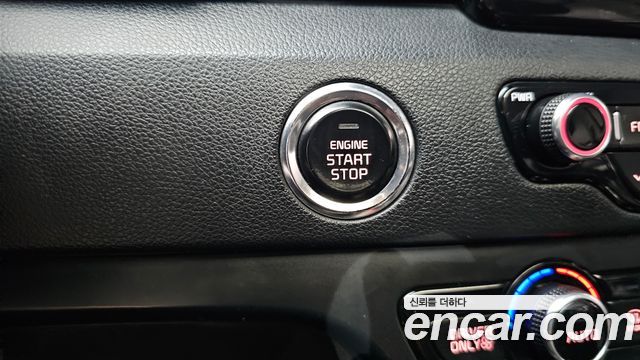 Kia Niro 2017 — photo 24