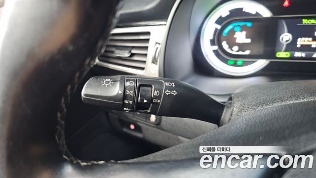 Kia Niro 2017 — photo 29