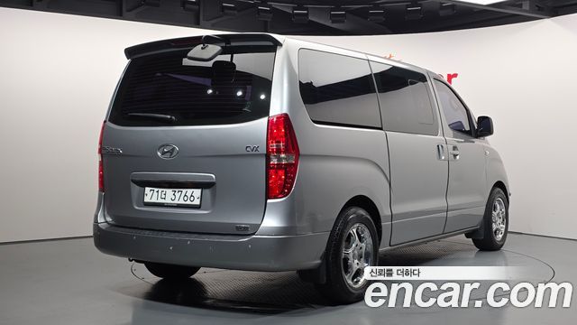 Hyundai Starex 2014 — photo 2