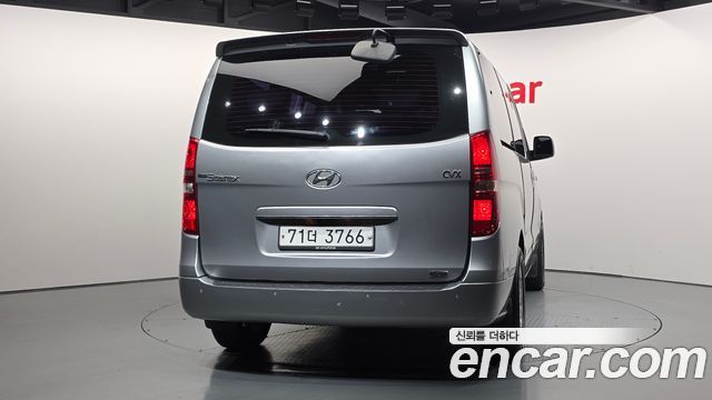 Hyundai Starex 2014 — photo 4