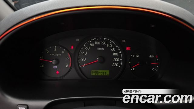 Hyundai Starex 2014 — photo 8