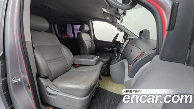 Hyundai Starex 2014 — photo 10