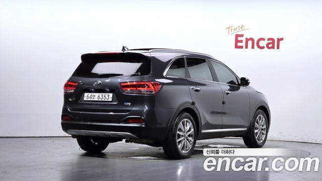Kia Sorento 2015 — photo 2