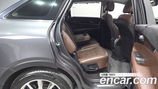 Kia Sorento 2015 — photo 17