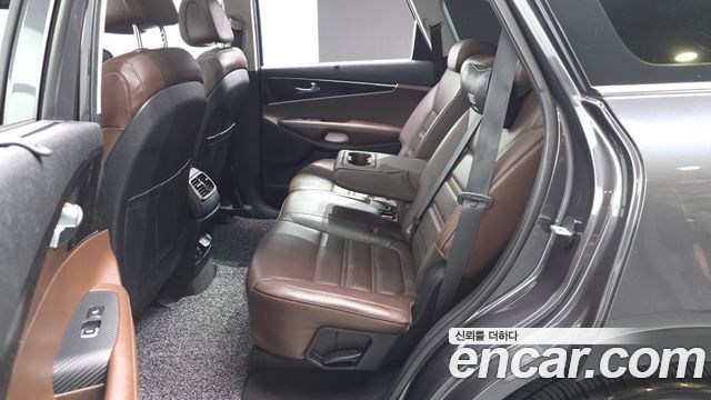 Kia Sorento 2015 — photo 18
