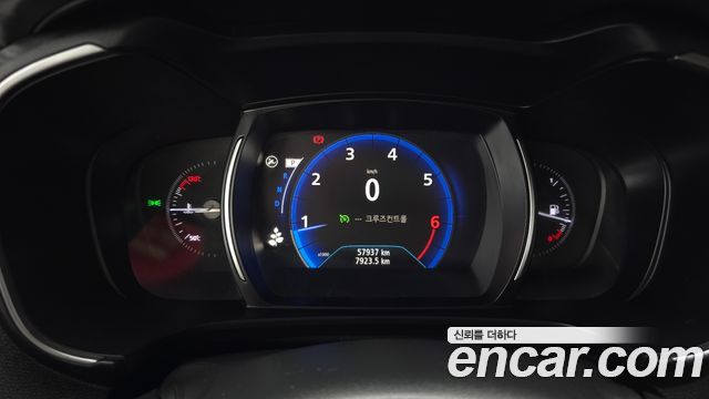 Renault Korea QM6 2021 — photo 11