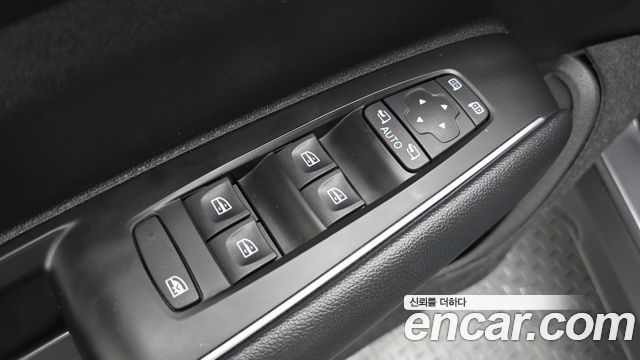 Renault Korea QM6 2021 — photo 25