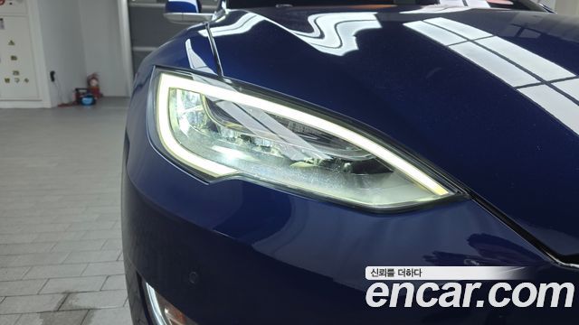 Tesla Model S 2019 — photo 8