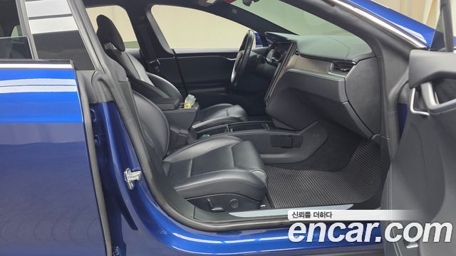 Tesla Model S 2019 — photo 16