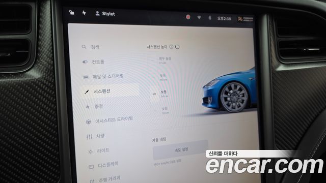 Tesla Model S 2019 — photo 31
