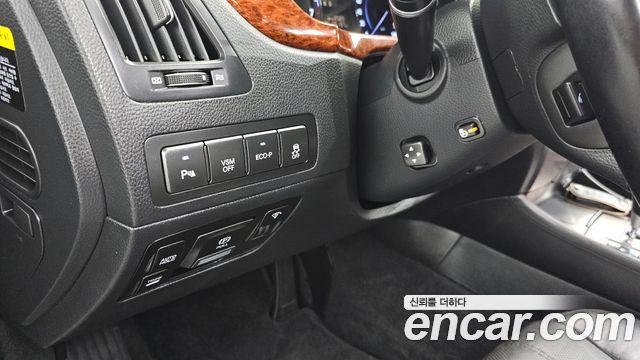 Hyundai Equus 2012 — photo 16