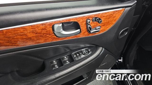 Hyundai Equus 2012 — photo 18
