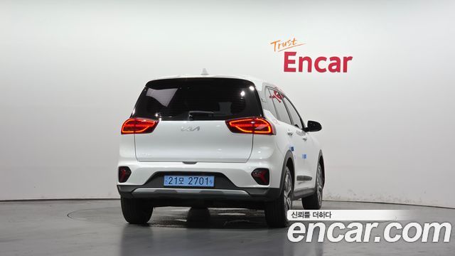 Kia Niro 2024 — photo 4