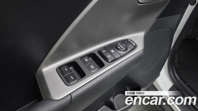 Kia Niro 2024 — photo 24