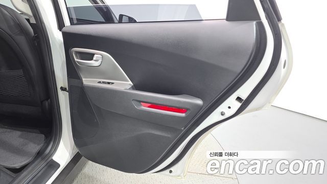 Kia Niro 2024 — photo 15