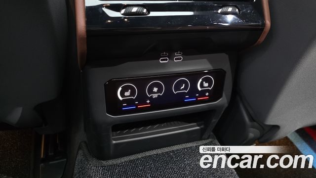 BMW 5-Series 2026 — photo 25