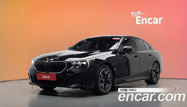 BMW 5-Series 2026 — photo 1