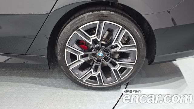 BMW 5-Series 2026 — photo 7