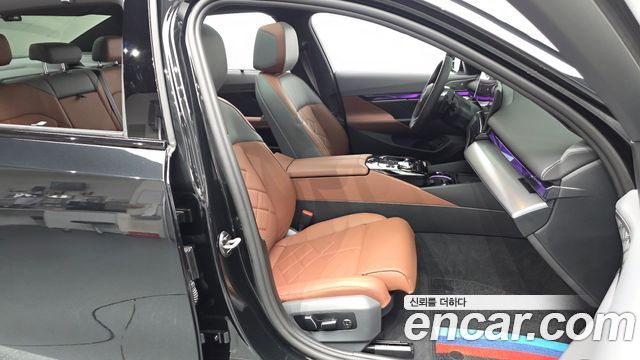 BMW 5-Series 2026 — photo 16