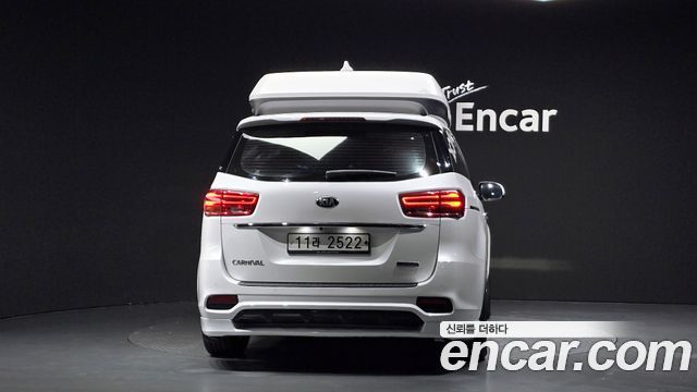 Kia Canival 2019 — photo 4