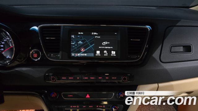 Kia Canival 2019 — photo 19