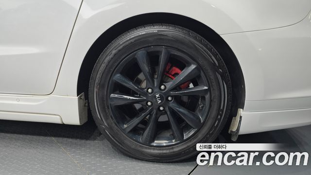 Kia Canival 2019 — photo 7