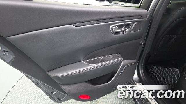 Renault Korea SM6 2021 — photo 15