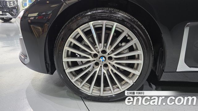BMW 7-Series 2020 — photo 5