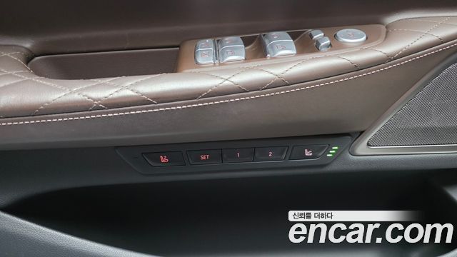BMW 7-Series 2020 — photo 19