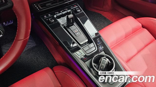 Porsche 911 2023 — photo 9