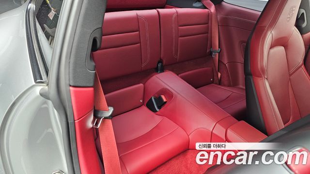 Porsche 911 2023 — photo 12