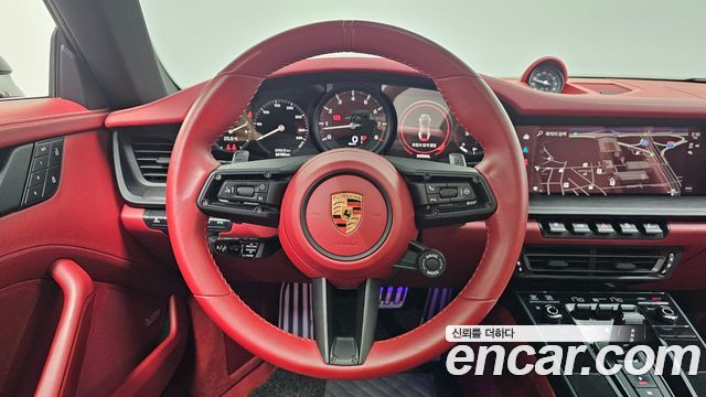 Porsche 911 2023 — photo 13