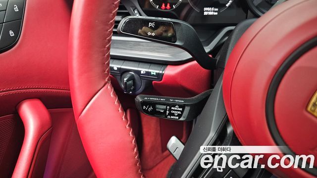Porsche 911 2023 — photo 14