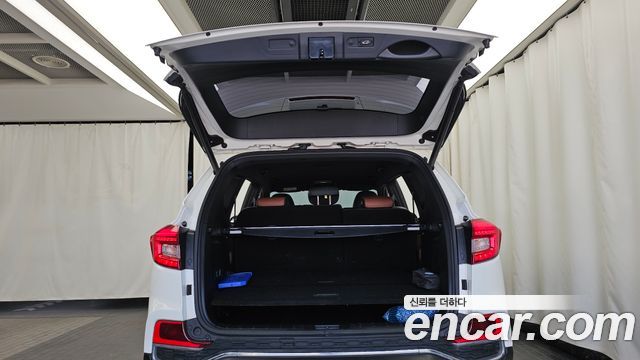 KG Mobility Rexton 2018 — photo 26